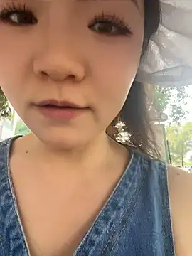 xiaochengzi505 online show from 07/06/26, 01:24