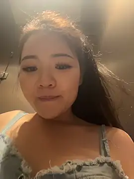 xiaochengzi505 online show from 07/14/26, 10:21