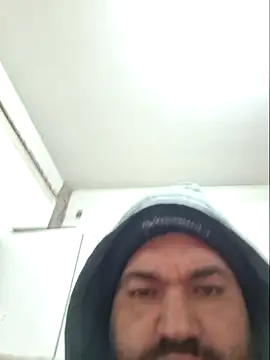 Snapshot of comeraba chatting on 05/13/26, 11:33 comeraba online show from 05/13/26, 11:33