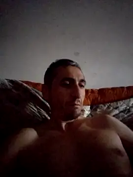 Snapshot of Alejandro83bsf chatting on 04/27/26, 06:17 Alejandro83bsf online show from 04/27/26, 06:17