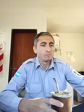 Snapshot of Alejandro83bsf chatting on 05/02/26, 02:11 Alejandro83bsf online show from 05/02/26, 02:11