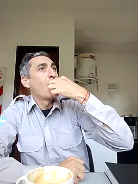 Snapshot of Alejandro83bsf chatting on 05/08/26, 08:14 Alejandro83bsf online show from 05/08/26, 08:14