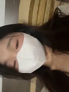 Snapshot of Ni_Tran chatting on 06/07/26, 04:49 Ni Tran online show from 06/07/26, 04:49