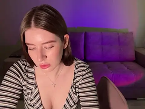 Snapshot of Lili_of_sin chatting on 05/06/26, 04:19 Lili of sin online show from 05/06/26, 04:19