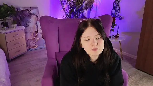 TammaraKurban online show from 04/28/26, 01:05