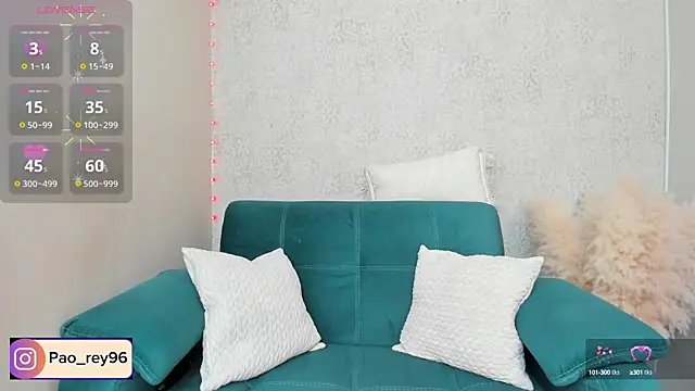 Snapshot of paolarey chatting on 09/15/25, 02:28 paolarey online show from 09/15/25, 02:28