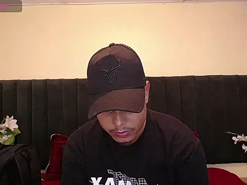 noah oliver1 online show from 05/01/26, 05:17