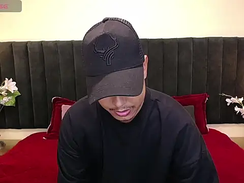 noah oliver1 online show from 05/02/26, 07:19