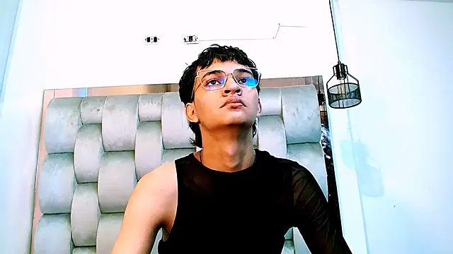 SahirCharm online show from 06/14/26, 01:57