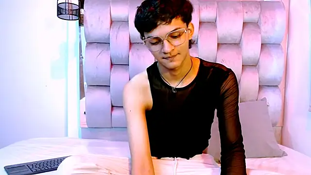 SahirCharm online show from 06/20/26, 05:27