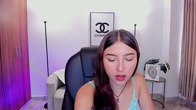Nikky sweett  online show from 05/10/26, 04:34