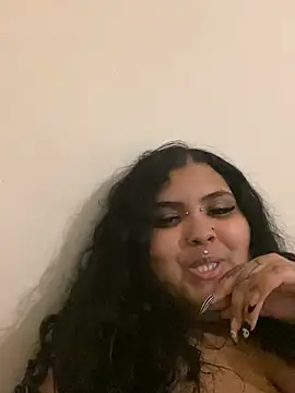 Izzy Moon online show from 08/08/26, 04:47