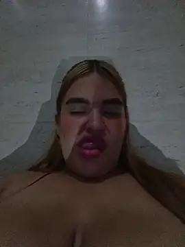 Violettasexy  online show from 05/14/26, 03:24