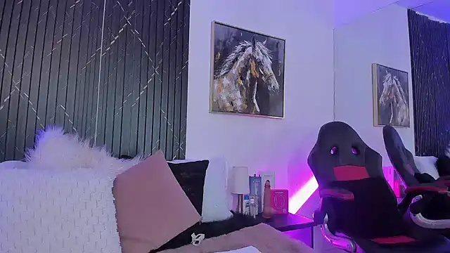 Snapshot of Bonnie_Rider chatting on 06/20/26, 01:25 Bonnie Rider online show from 06/20/26, 01:25