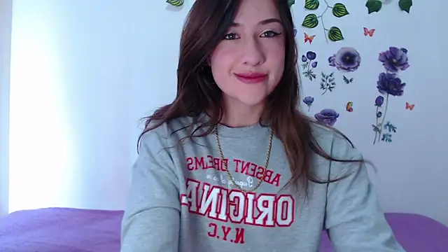 GirlAngell17 online show from 05/17/26, 04:58