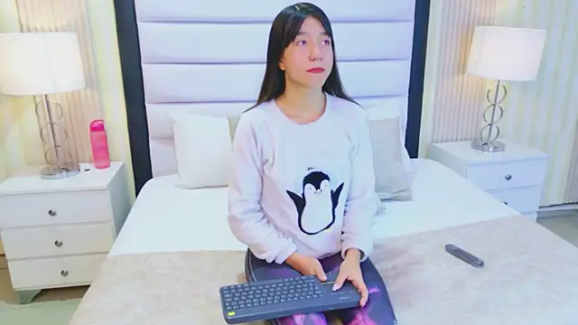 VioletSweetts online show from 05/27/26, 04:15