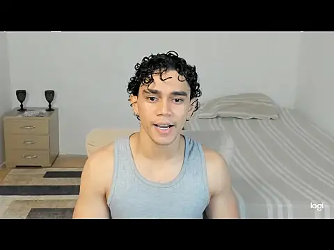 Snapshot of mateo_jack chatting on 05/06/26, 01:05 mateo jack online show from 05/06/26, 01:05