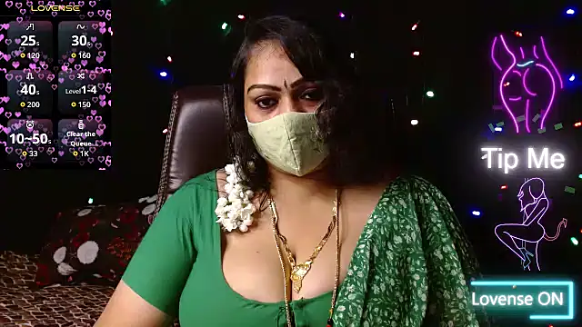 Snapshot of telugu_pillapreethi chatting on 05/28/26, 04:04 telugu pillapreethi online show from 05/28/26, 04:04