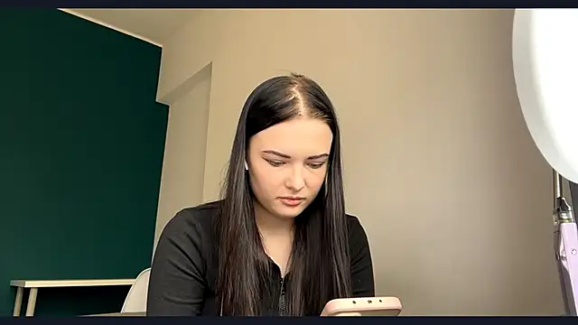 AmbientInvalid online show from 04/28/26, 01:05