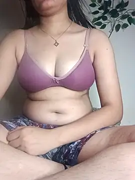 sexy pritii online show from 05/07/26, 03:45