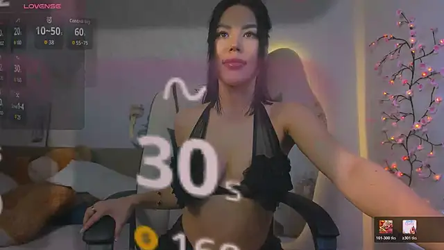 Snapshot of YukiLuna_ chatting on 05/16/26, 11:42 YukiLuna online show from 05/16/26, 11:42