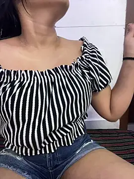 lady don  online show from 05/02/26, 06:13