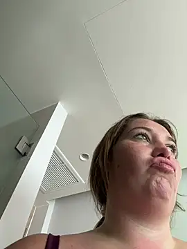 Mrsthicktorious8 online show from 05/08/26, 02:28