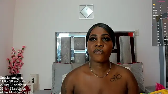 Snapshot of EmilyRooa1 chatting on 05/07/26, 06:57 EmilyRooa1 online show from 05/07/26, 06:57
