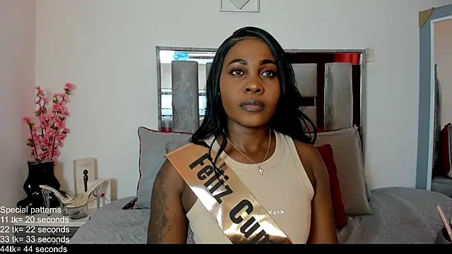 EmilyRooa1 online show from 06/24/26, 07:35