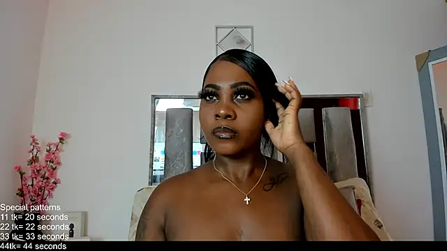 EmilyRooa1 online show from 06/29/26, 12:27