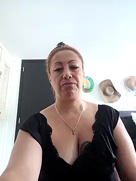 Mila Phone online show from 04/28/26, 04:45