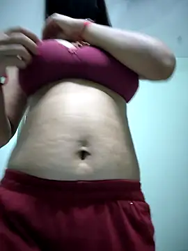 LovelyNidhi online show from 05/02/26, 06:02