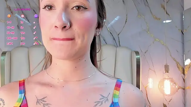 Hannah Lane online show from 05/08/26, 12:10