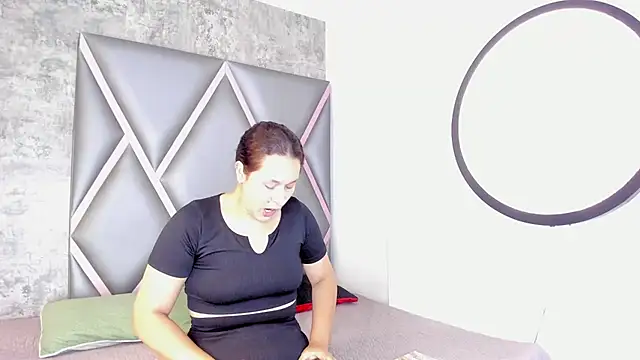 Snapshot of DeborayDark chatting on 05/23/26, 07:29 DeborayDark online show from 05/23/26, 07:29