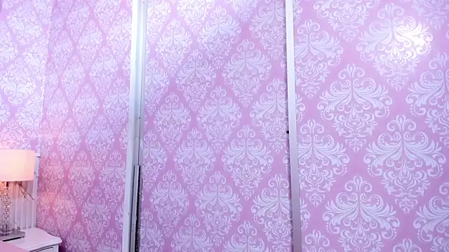 Miabloom19  online show from 06/17/26, 11:16