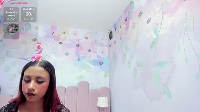 Miabloom19  online show from 07/22/26, 11:07