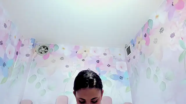 Miabloom19  online show from 07/24/26, 11:36