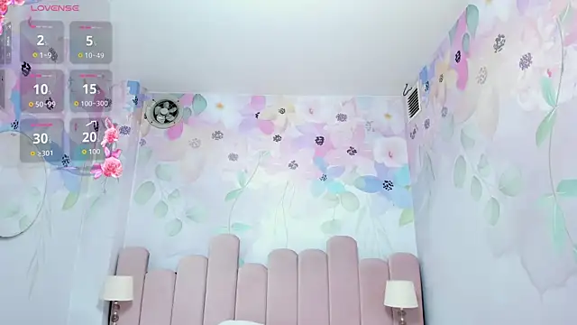 Miabloom19  online show from 07/28/26, 11:15