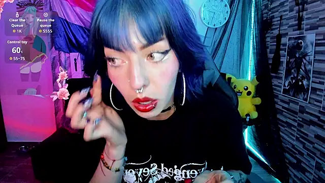 Snapshot of BlueElyxra chatting on 06/12/26, 03:16 BlueElyxra online show from 06/12/26, 03:16