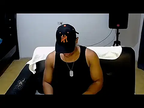Snapshot of Ian_Arcia chatting on 05/12/26, 11:02 Ian Arcia online show from 05/12/26, 11:02