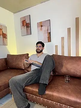 DomBoy  online show from 05/28/26, 08:17