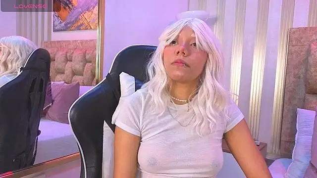 lilith pink   online show from 05/08/26, 03:45