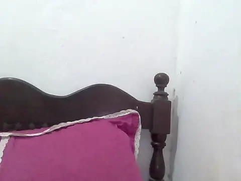 Snapshot of Xoeni chatting on 05/15/26, 11:45 Xoeni online show from 05/15/26, 11:45