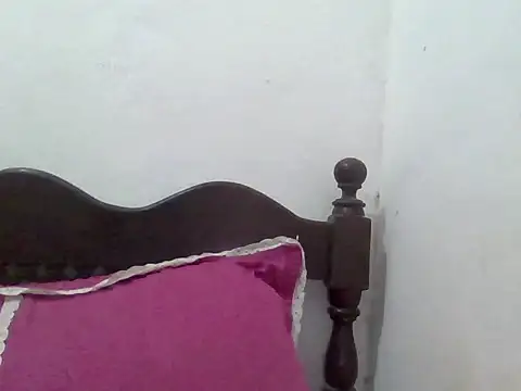 Snapshot of Xoeni chatting on 05/16/26, 12:18 Xoeni online show from 05/16/26, 12:18