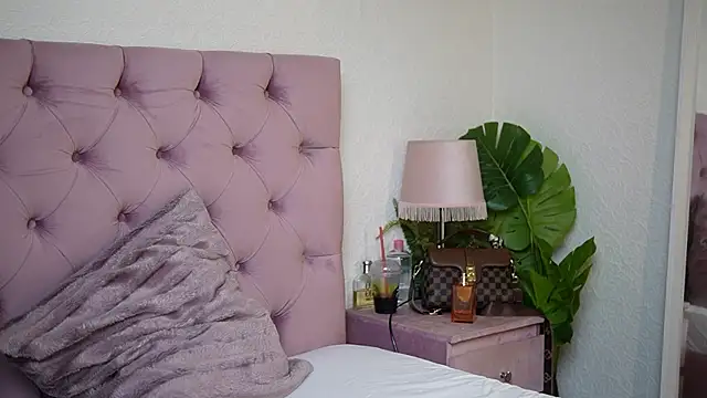 AntoniaCapri online show from 05/14/26, 09:10