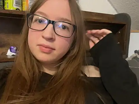 Freaky-Doll online show from 05/01/26, 06:12