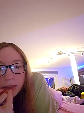 Freaky-Doll online show from 06/02/26, 10:34