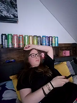 Freaky-Doll online show from 06/16/26, 05:15
