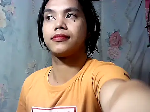 Snapshot of bj_l0ve chatting on 06/17/26, 11:56 bj l0ve online show from 06/17/26, 11:56