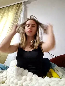 Snapshot of Lisahoppii chatting on 05/20/26, 03:40 Lisahoppii online show from 05/20/26, 03:40
